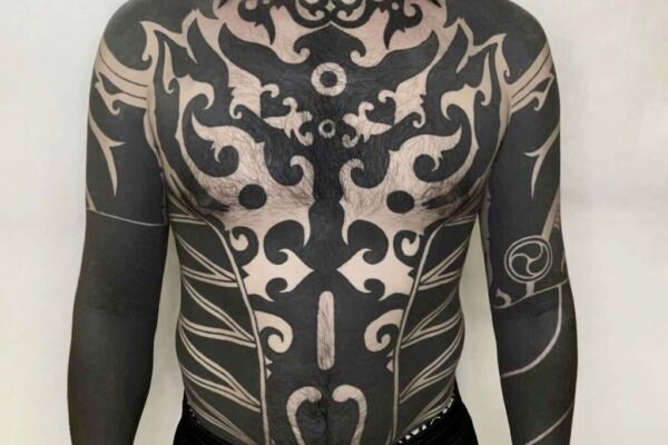 tatuajes maorí en Madrid cuerpo entero