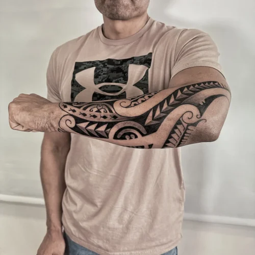tatuajes tradicional maorí
