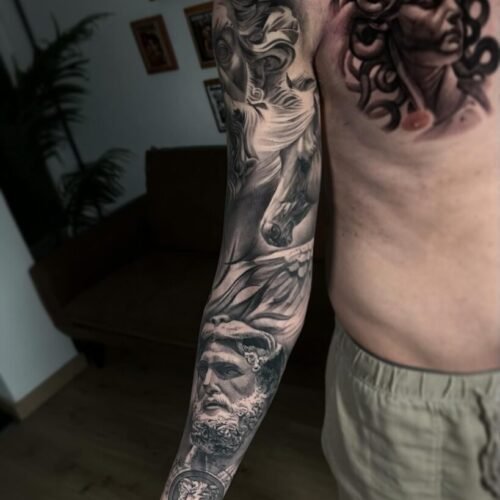tatuaje brazo realista